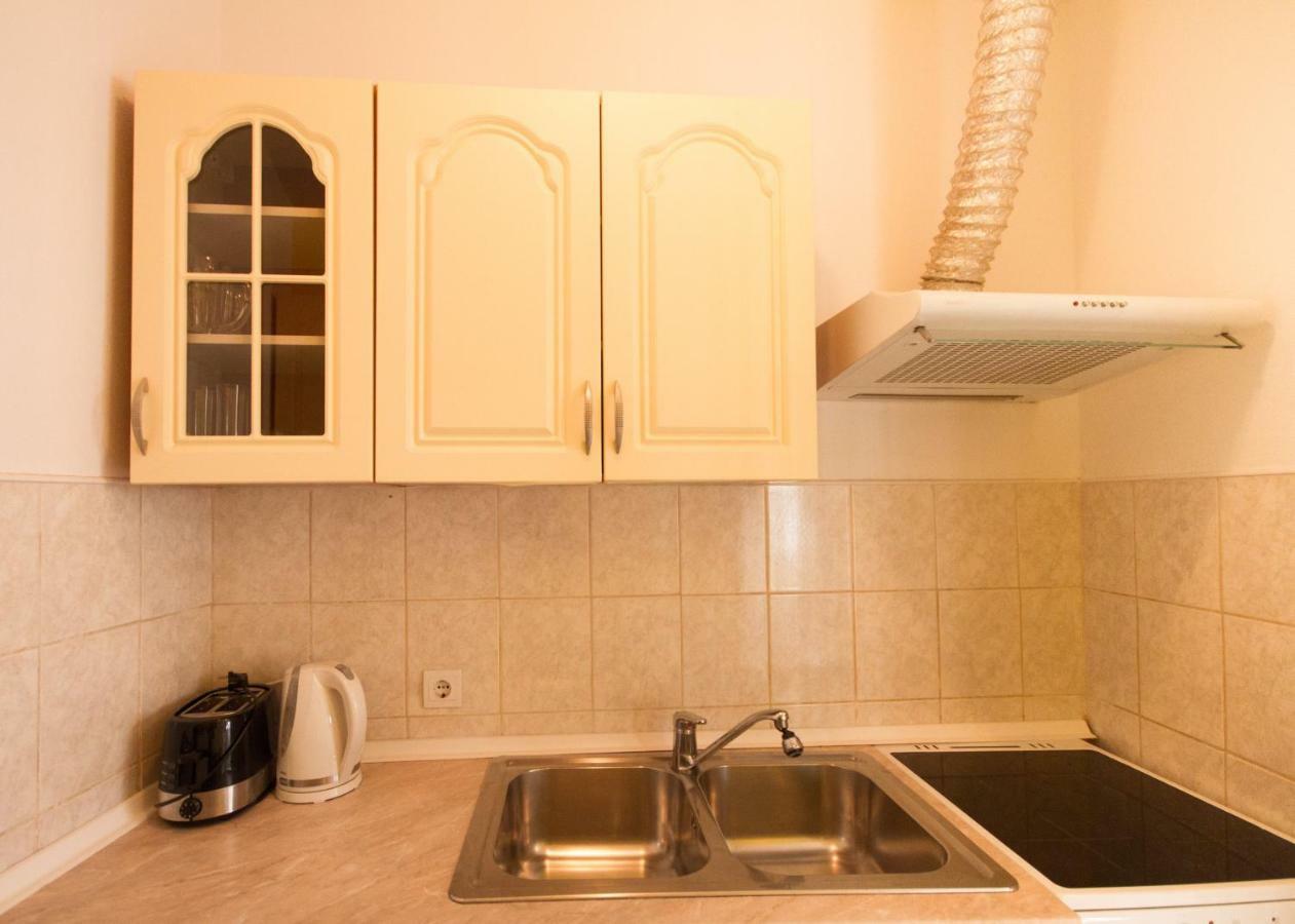Apartman Punta Vilma Apartment พูลา ภายนอก รูปภาพ