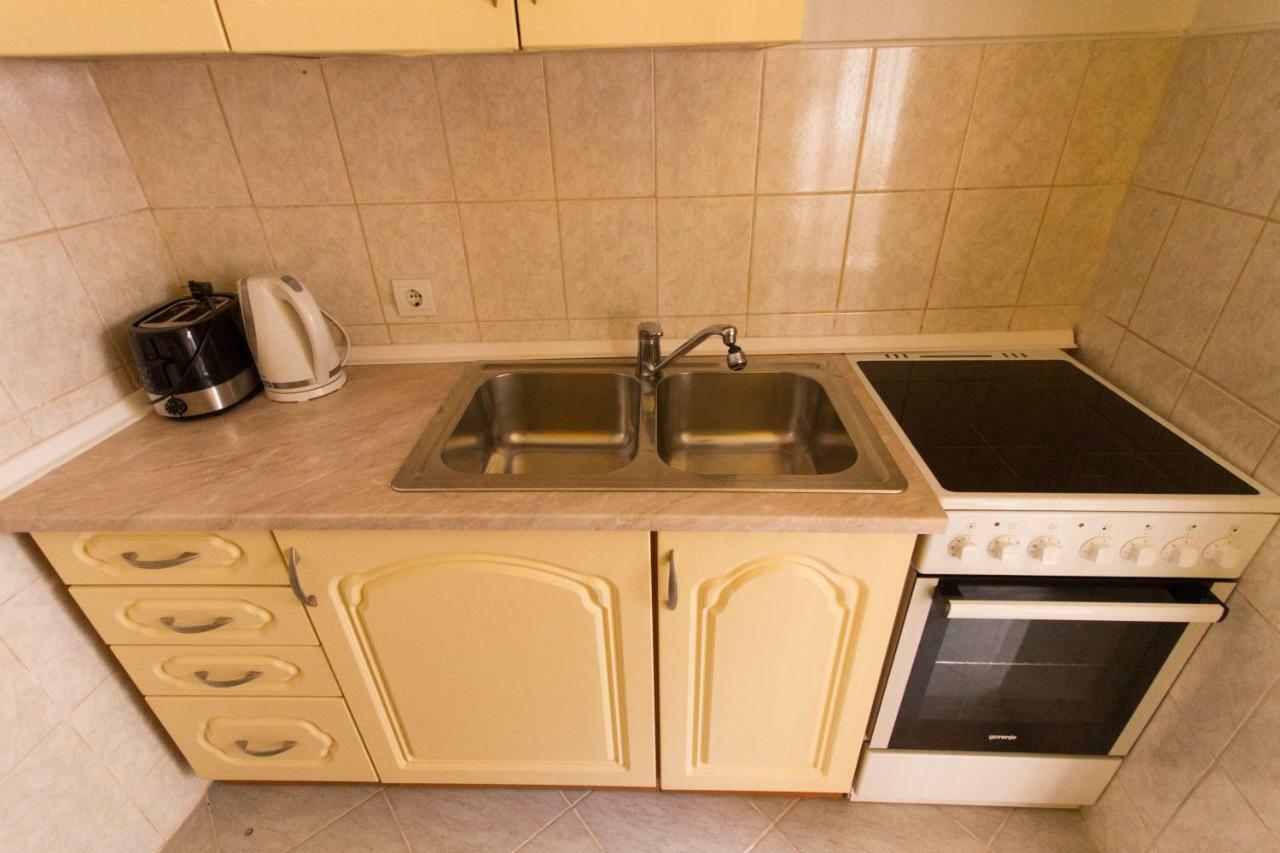Apartman Punta Vilma Apartment พูลา ภายนอก รูปภาพ